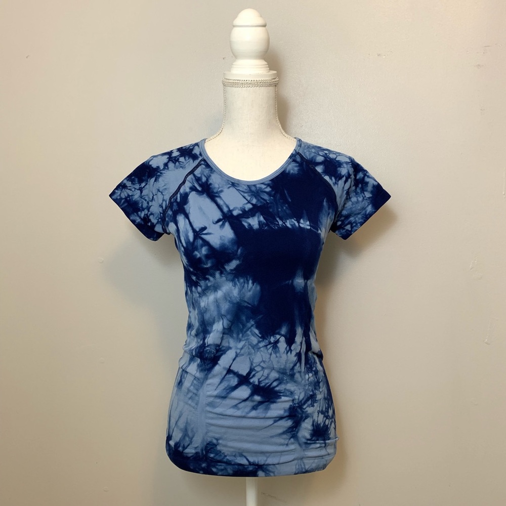 Breathe By Body Glove Blue Tie Dye Top